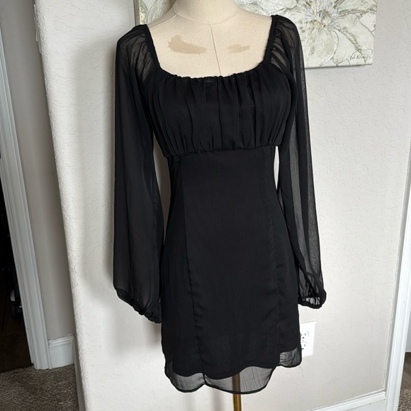 Altar'd State Dresses & Skirts - Altar’d State Black long sleeve Dress 🖤 Sz Small